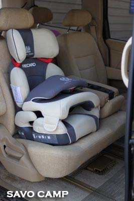 チャイルドシート・レカロ
