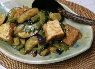 ゴーヤと茄子の味噌炒め