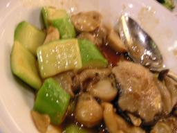 ズッキーニときのこの炒め物、美味♪