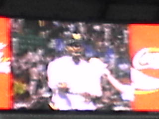 お立ち台（ズレータ選手のサムライ切り）