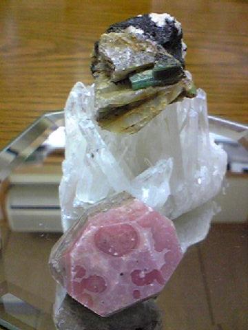 エメラレルド インカローズ 原石