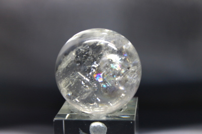 レインボー水晶丸玉