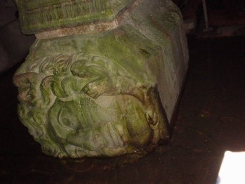 メデューサの首