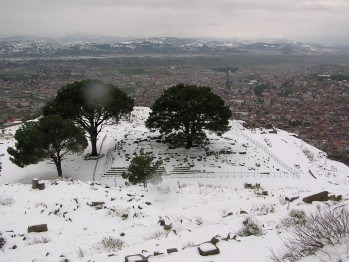 ゼウスの祭壇あと