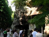 洞窟群
