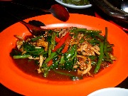 空芯菜の炒め物（コピティアム）