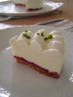 レアチーズケーキ20101126カット.JPE