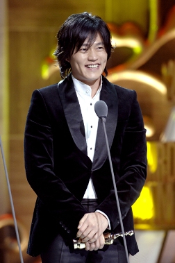 LEE SEO JINイ・ソジン サイン入り手帳入りのセット 早い者勝ち
手帳 LEE SEO JINイ・ソジン サイン入り手帳入りのセット 早い者勝ち