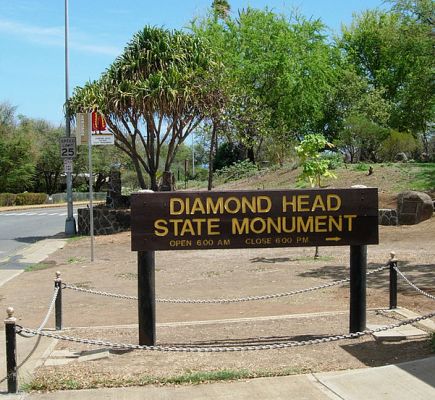 727px-Diamondhead_entrance 12.jpg