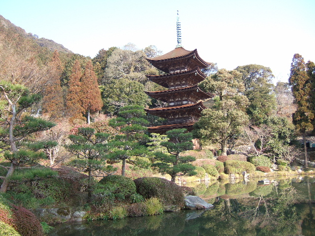 瑠璃光寺五重塔