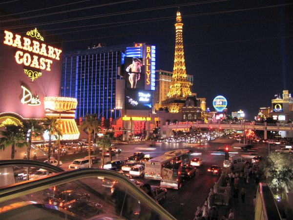 vegas3.jpg