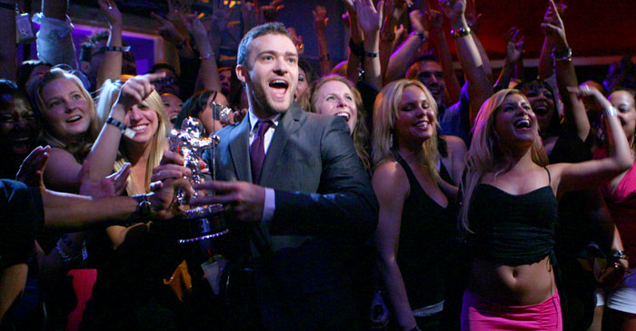 fantasysuite-timberlake-perform-14766082.jpg