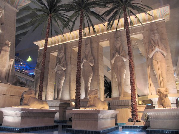 hotel_luxor_015.jpg