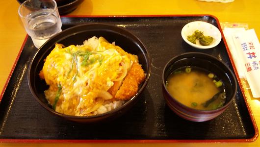 10.05.30_どんぶり館_びっくり丼