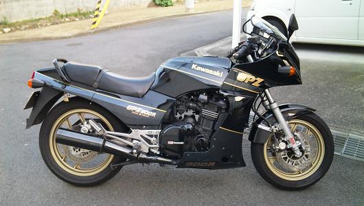 GPZ900R Ninja