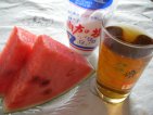 すいかと塩と麦茶