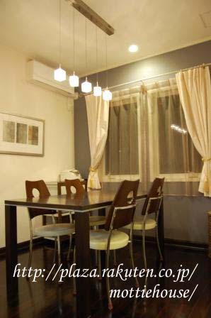 塗装後のダイニング