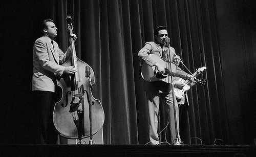 Johnny+Cash++Performing.jpg