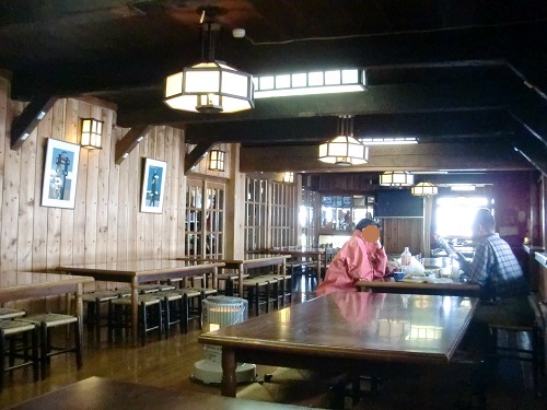 燕山荘食堂