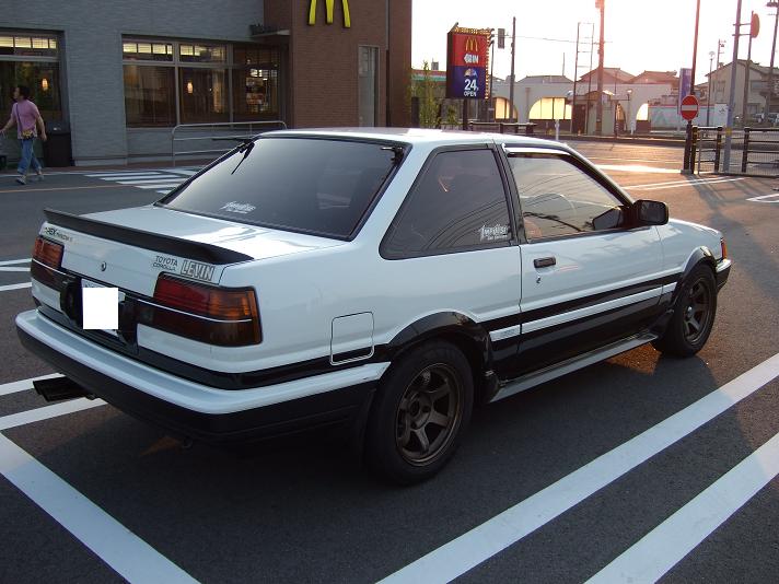 ハチロク　レビン