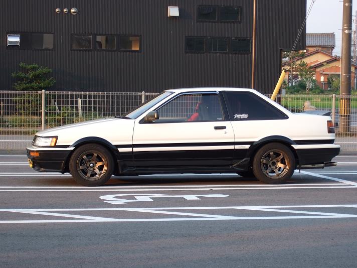 ハチロク　レビン