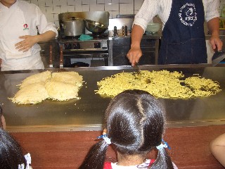 広島焼きﾃﾞﾓ