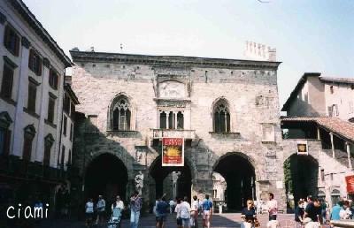 bergamo piazza 2