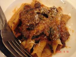 牛肉のラグーガルガネッリ