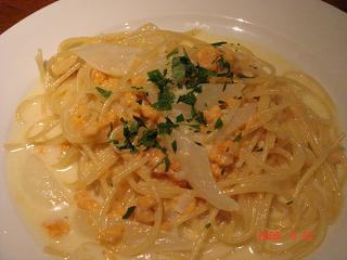 うにとたまねぎのクリームパスタ