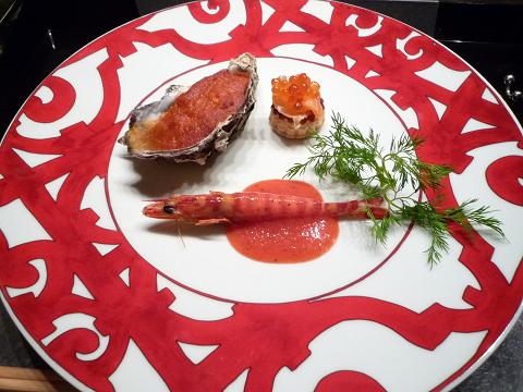 かき、車えび、　サーモン