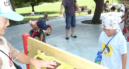 「このクソ兄...」「ヒッヒッ」