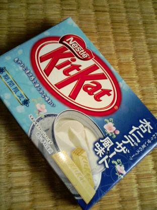 キットカット　杏仁デザート風味