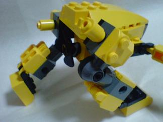 Yellow_Robot002