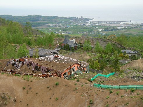 有珠山西山火口散策路から