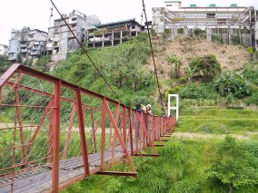 banaue-suspension-bridge.jpg