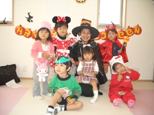 Mommy and me　火曜日Halloween