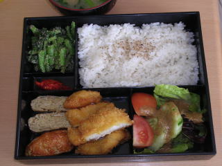 チキンカツ弁当