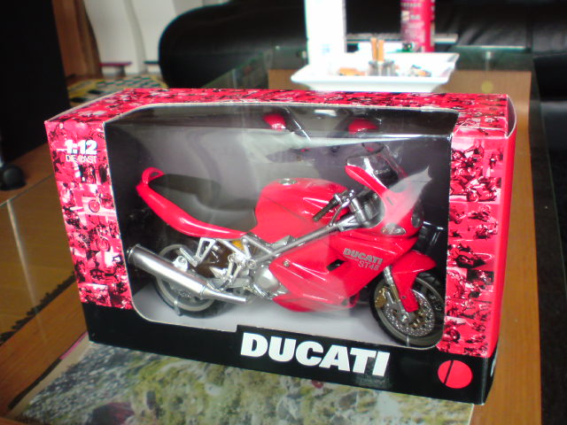 DUCATI 1-12.jpg