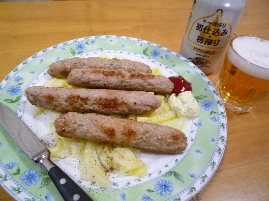 初搾りとソーセージ