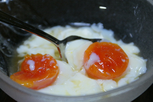 濃厚卵黄温泉たまご(20110114)1