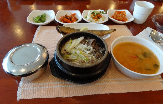 韓国料理昼食.jpg