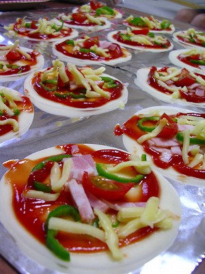 餃子ピザ 002.jpg