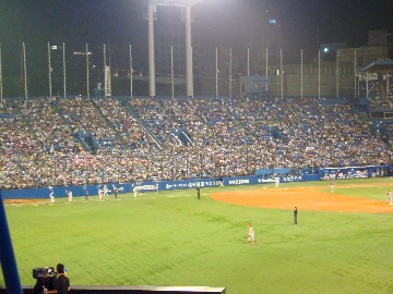 1塁内野席