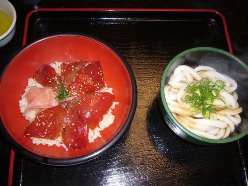 手こねすしと伊勢うどん