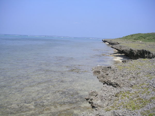 黒島灯台海