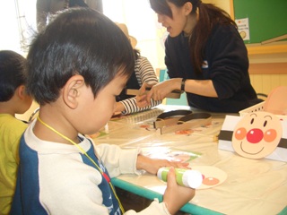 アンパンマンお面づくり.jpg