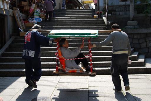 金毘羅さん籠１