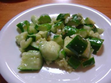 きゅうりとニンニク