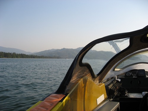 モーターボートから