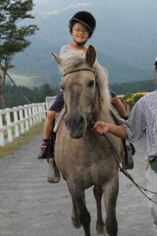 富士山こどもの国乗馬兄
